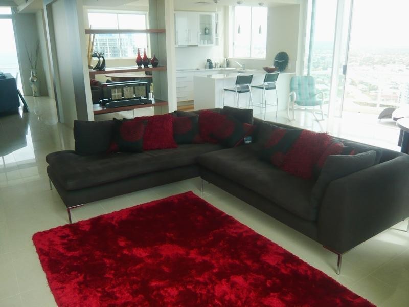 111/177 Old Burleigh Road, Broadbeach QLD 4218