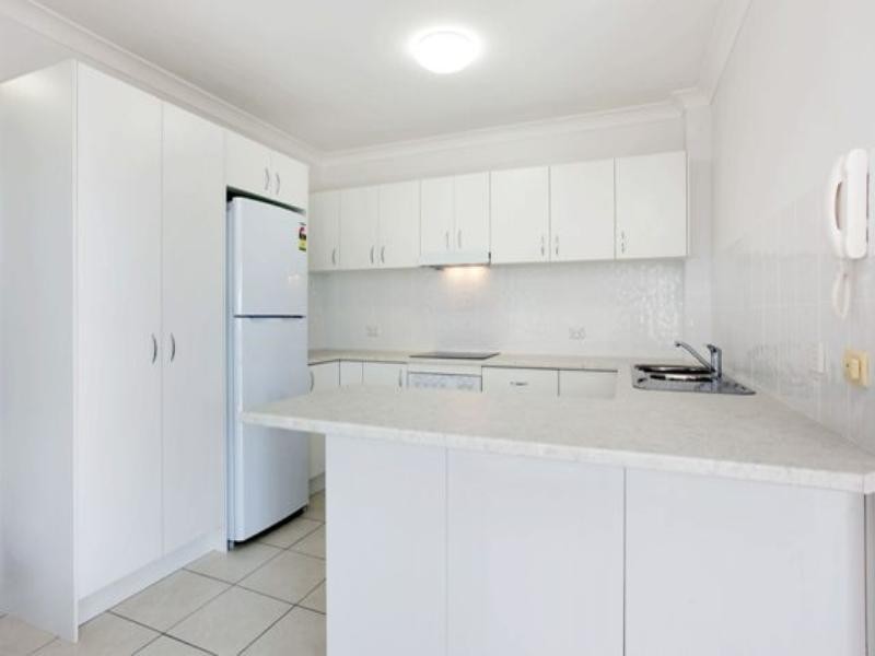 7/107 Hedges Avenue, Mermaid Beach QLD 4218