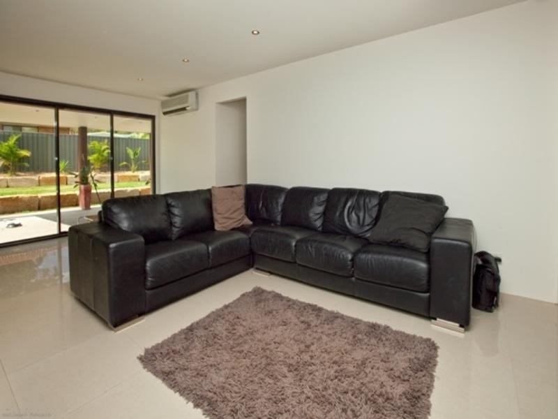 56 Rainbow Drive, Mudgeeraba QLD 4213