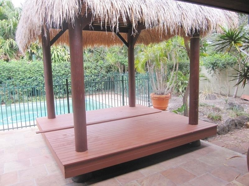 5 Bimini Court, Clear Island Waters QLD 4226