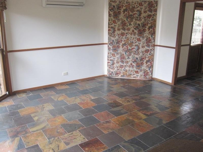 5 Bimini Court, Clear Island Waters QLD 4226