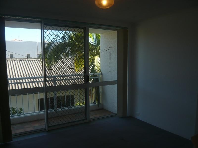 6/20 Ocean Street, Mermaid Beach QLD 4218