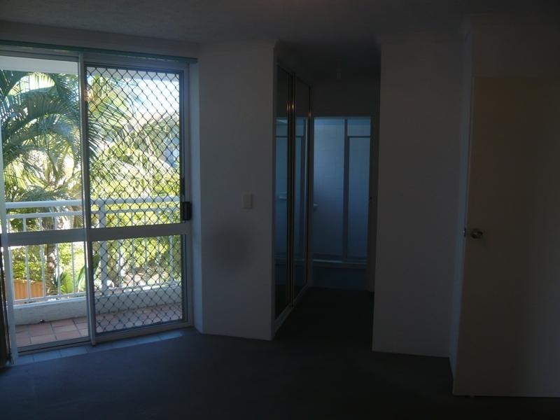 6/20 Ocean Street, Mermaid Beach QLD 4218