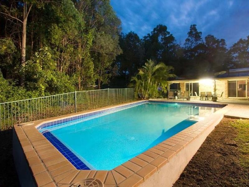 42 Hibertia Avenue, Elanora QLD 4221