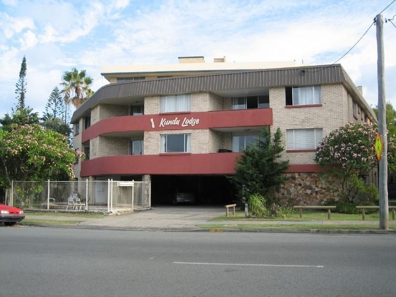 8/2 Alexandra Avenue, Broadbeach QLD 4218