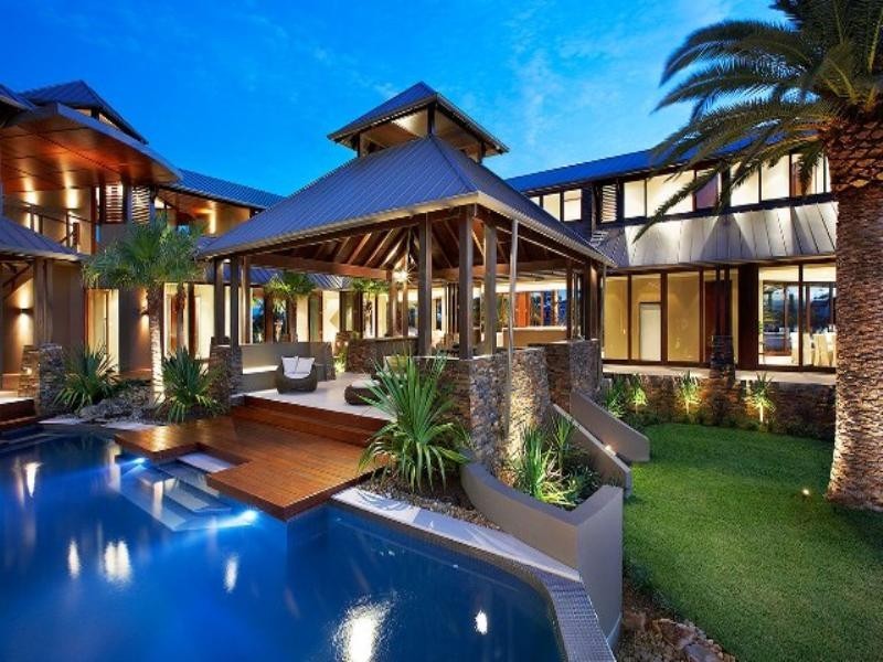 RIVERPOINT 1-3 La Scala, Isle Of Capri QLD 4217