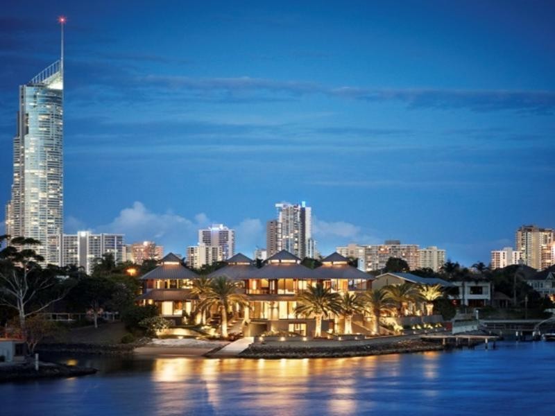 RIVERPOINT 1-3 La Scala, Isle Of Capri QLD 4217