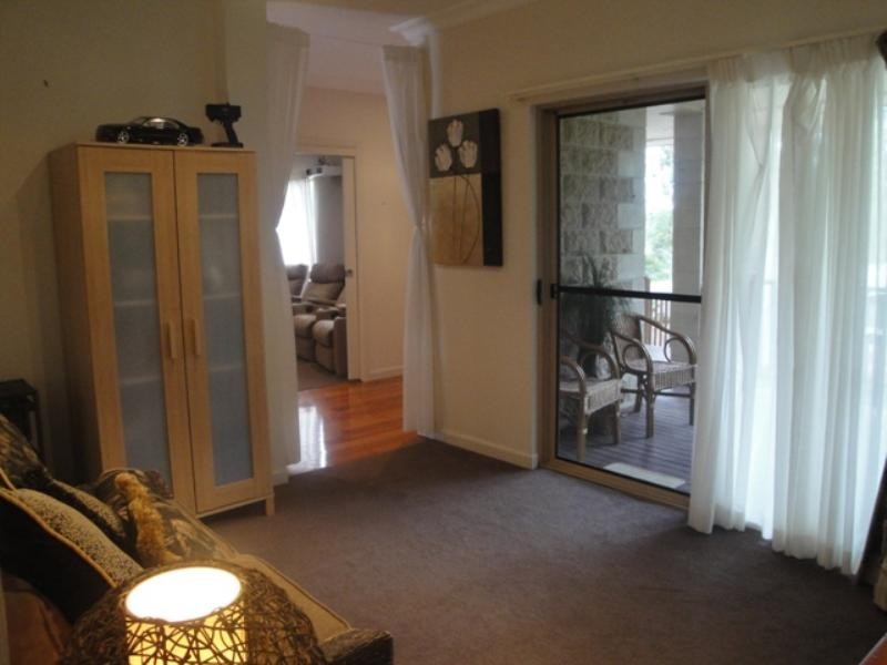 52 Buckingham Way, Elanora QLD 4221