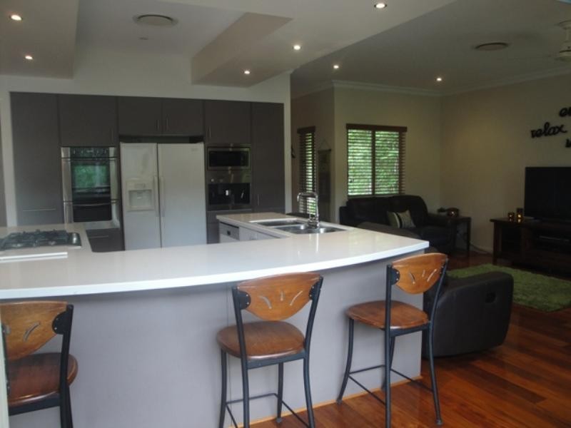 52 Buckingham Way, Elanora QLD 4221