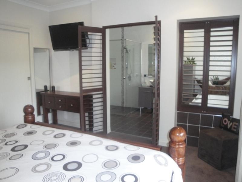 52 Buckingham Way, Elanora QLD 4221