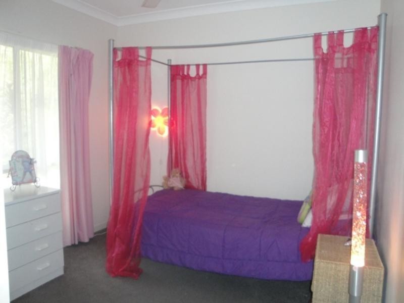 52 Buckingham Way, Elanora QLD 4221