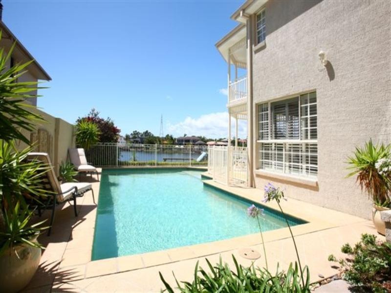 53 Bollard Circuit, Clear Island Waters QLD 4226