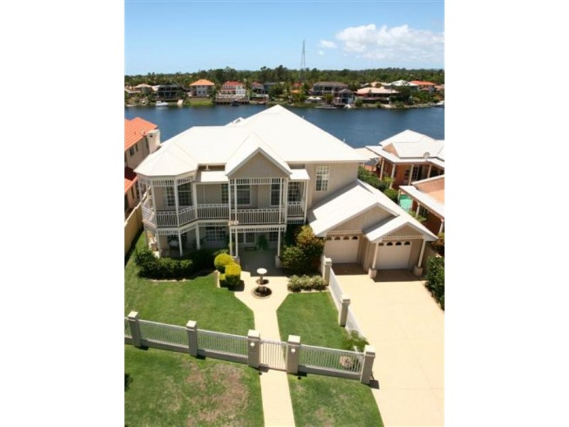 53 Bollard Circuit, Clear Island Waters QLD 4226