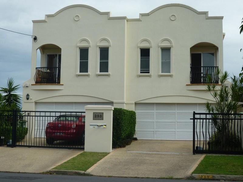 Chevron Island QLD 4217