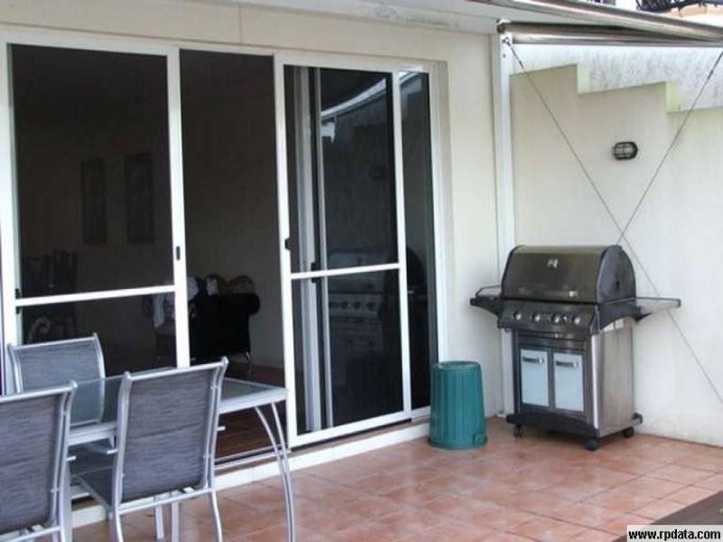 Chevron Island QLD 4217