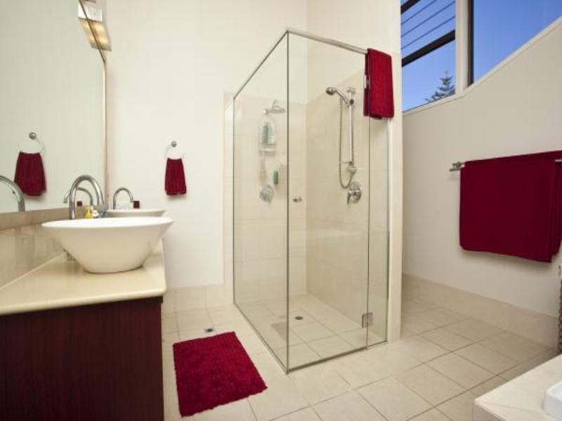 66 Sunset Boulevard, Surfers Paradise QLD 4217