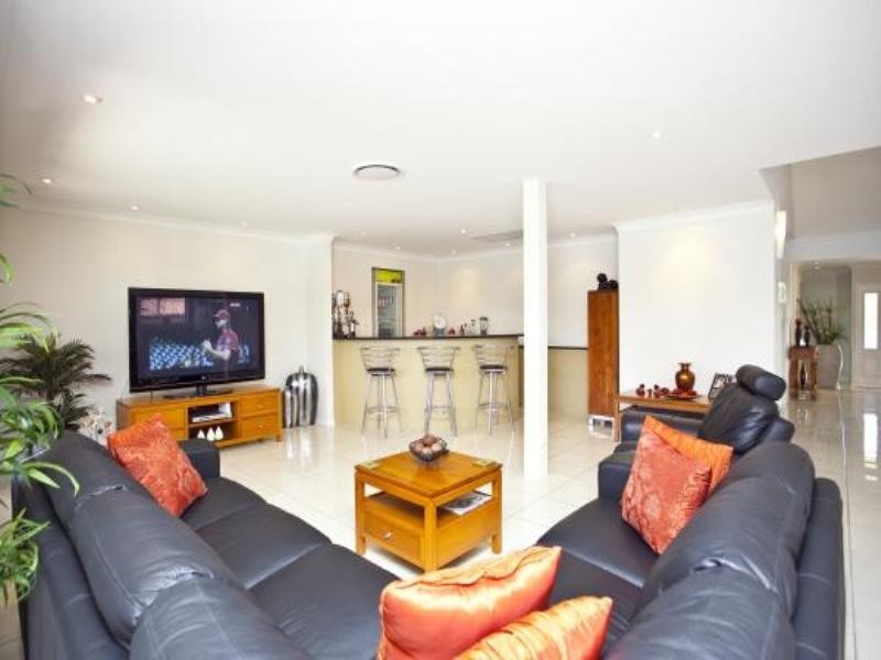 66 Sunset Boulevard, Surfers Paradise QLD 4217