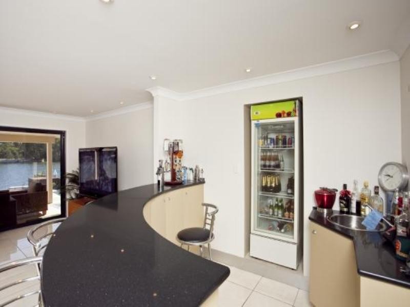 66 Sunset Boulevard, Surfers Paradise QLD 4217