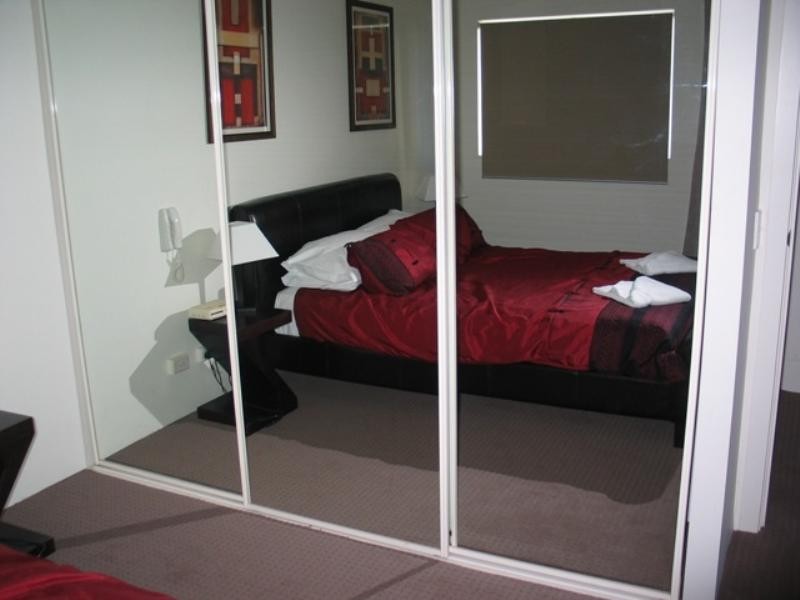 501 ‘Ritz on the Beach’, 8 Philip Avenue, Broadbeach QLD 4218