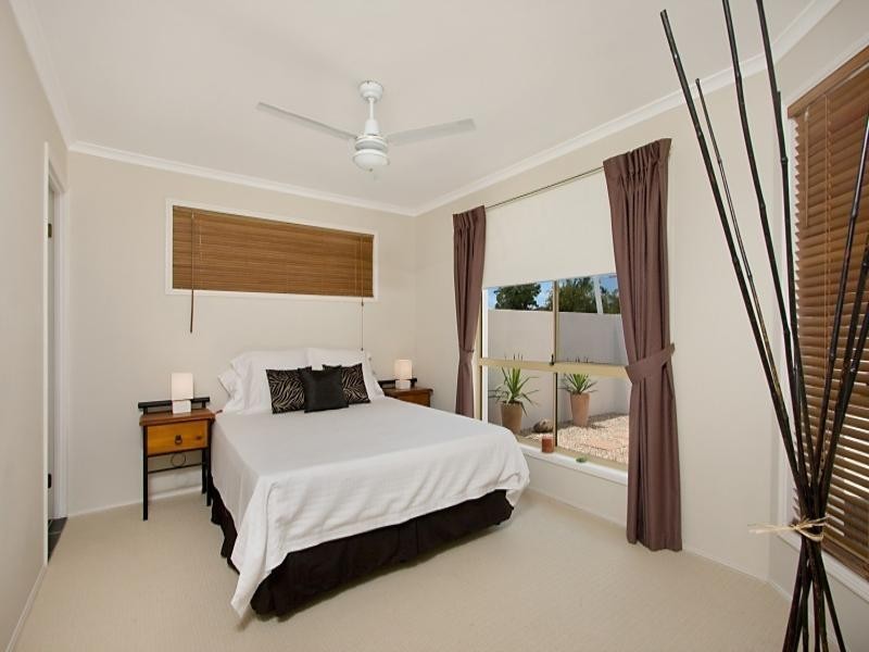 65 Southlake Drive, Varsity Lakes QLD 4227