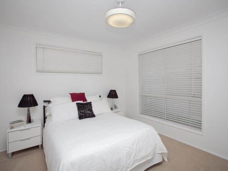 44 Dipper Drive, Burleigh Waters QLD 4220