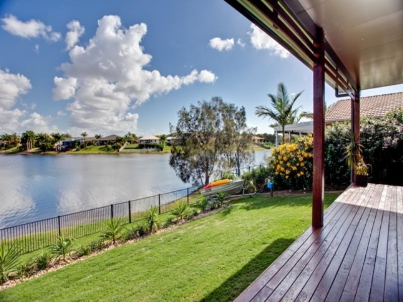 44 Dipper Drive, Burleigh Waters QLD 4220