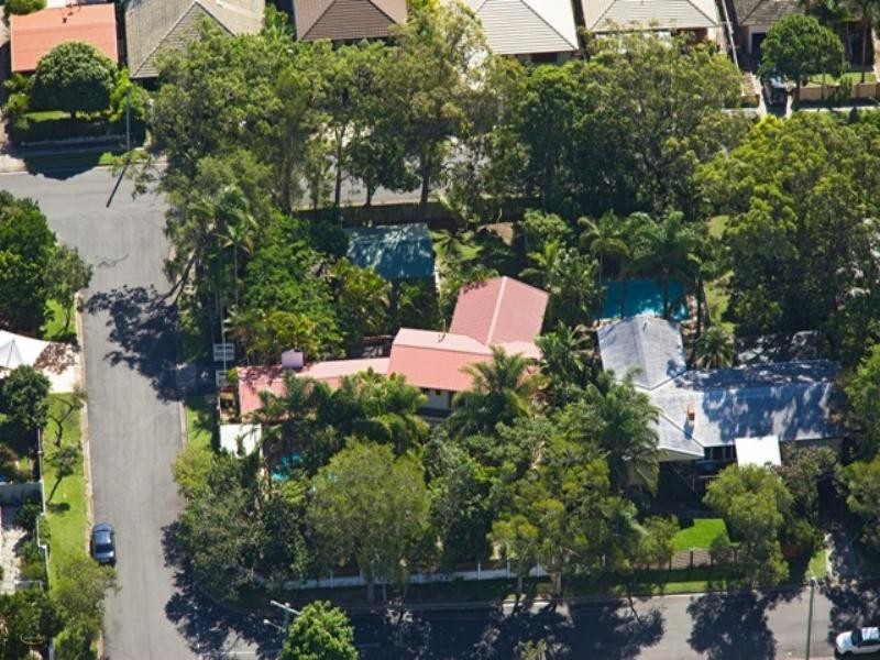 4 Hilltop Street, Labrador QLD 4215