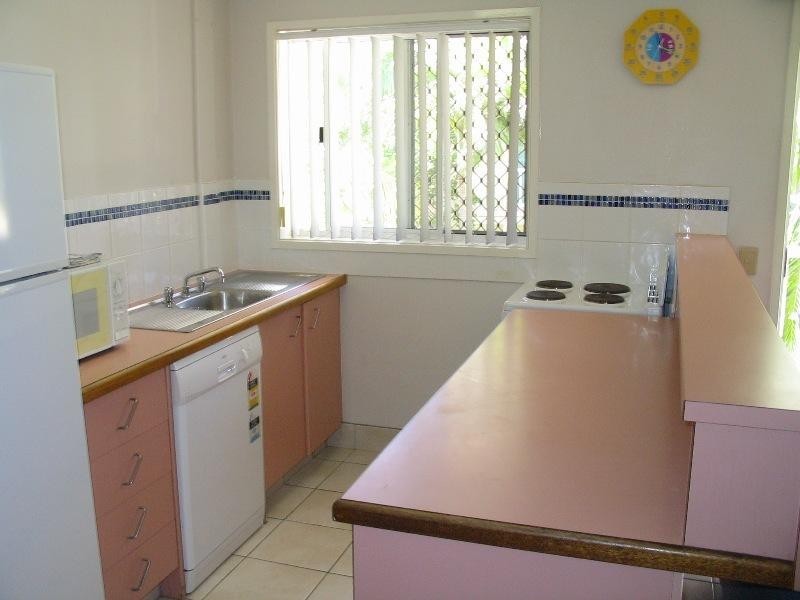 10/11 Frederick Street, Surfers Paradise QLD 4217