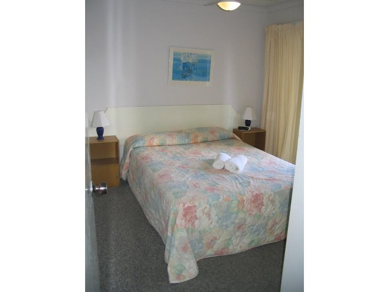 10/11 Frederick Street, Surfers Paradise QLD 4217