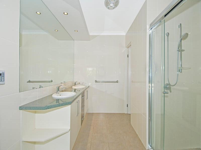 10 Pincally Crescent, Ormeau QLD 4208