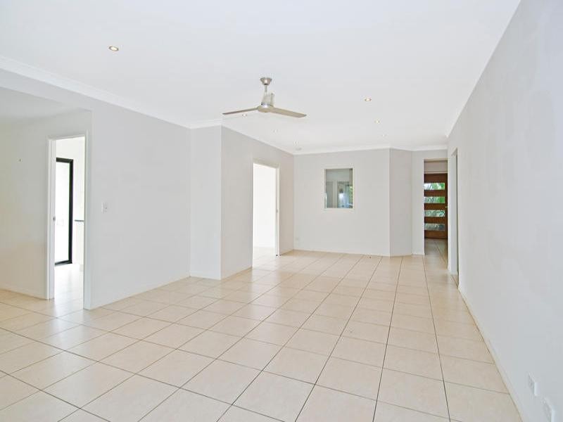 10 Pincally Crescent, Ormeau QLD 4208