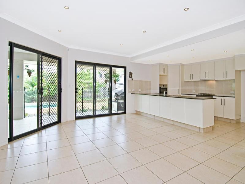 10 Pincally Crescent, Ormeau QLD 4208