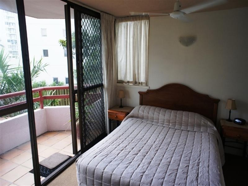 1 ‘Columbia Tower’, 19 Fern Street, Surfers Paradise QLD 4217