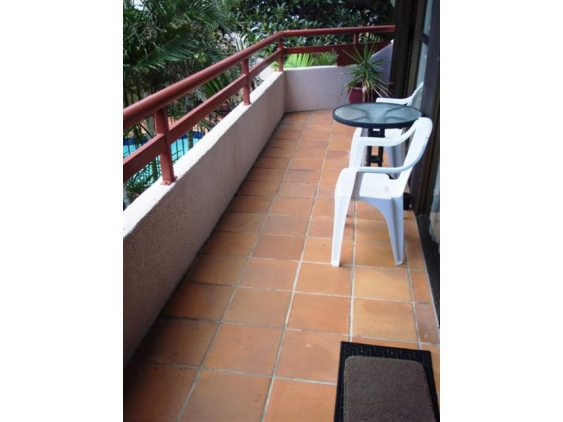 1 ‘Columbia Tower’, 19 Fern Street, Surfers Paradise QLD 4217