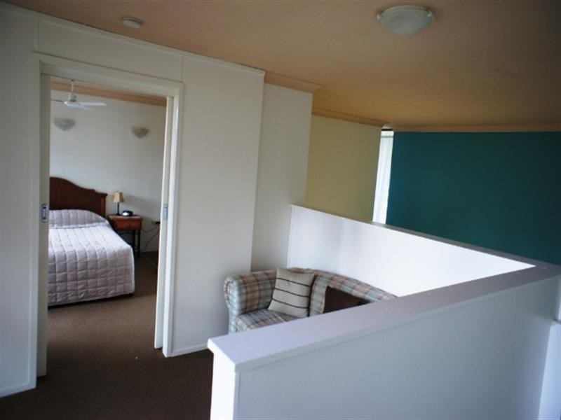 1 ‘Columbia Tower’, 19 Fern Street, Surfers Paradise QLD 4217