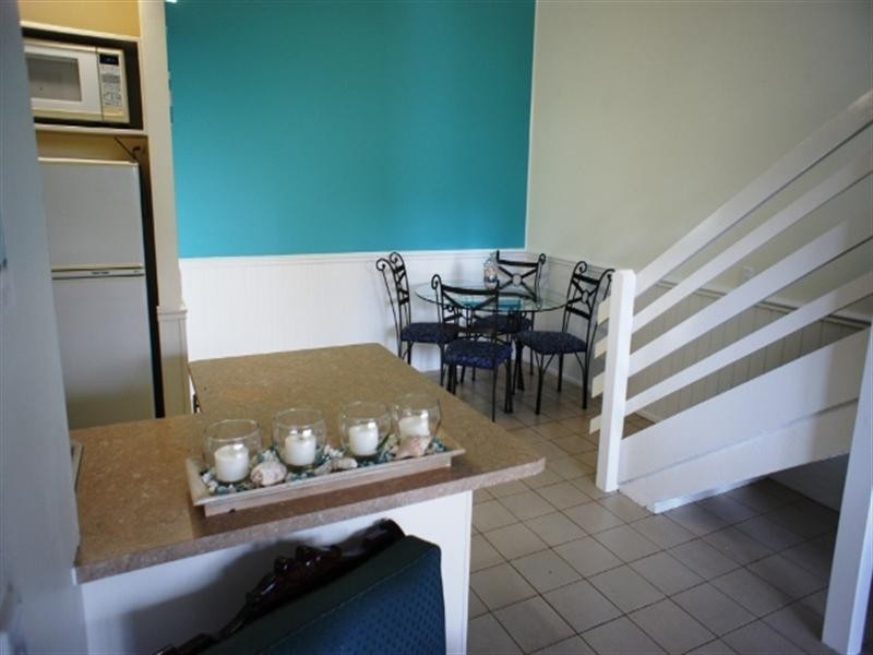 1 ‘Columbia Tower’, 19 Fern Street, Surfers Paradise QLD 4217