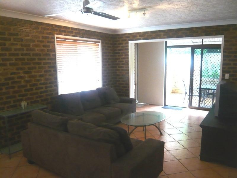 1/6 Genoa Street, Surfers Paradise QLD 4217