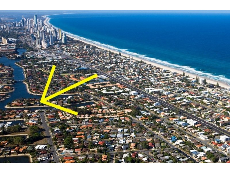 22 Kurrawa Avenue, Mermaid Waters QLD 4218