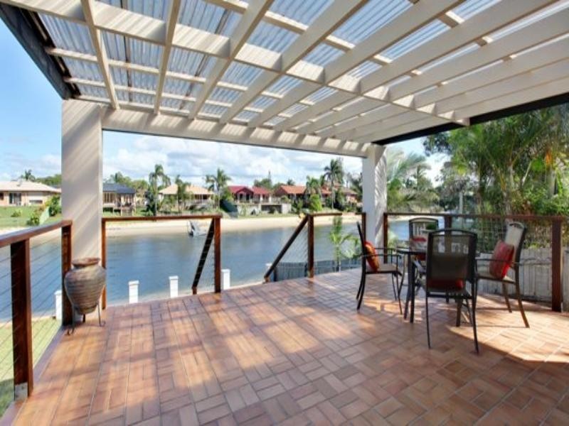 22 Kurrawa Avenue, Mermaid Waters QLD 4218