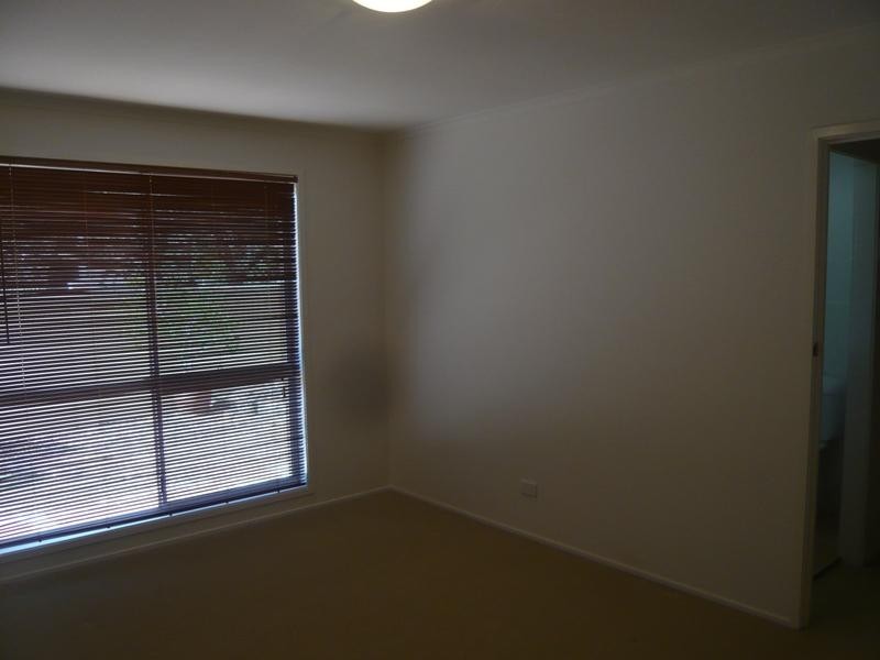 93 Allambi Avenue, Broadbeach Waters QLD 4218