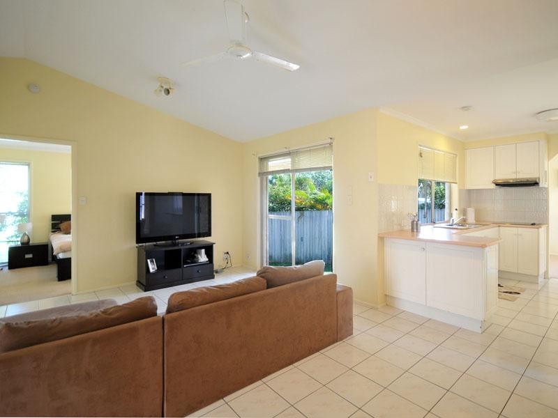 47 Harrier Drive, Burleigh Waters QLD 4220