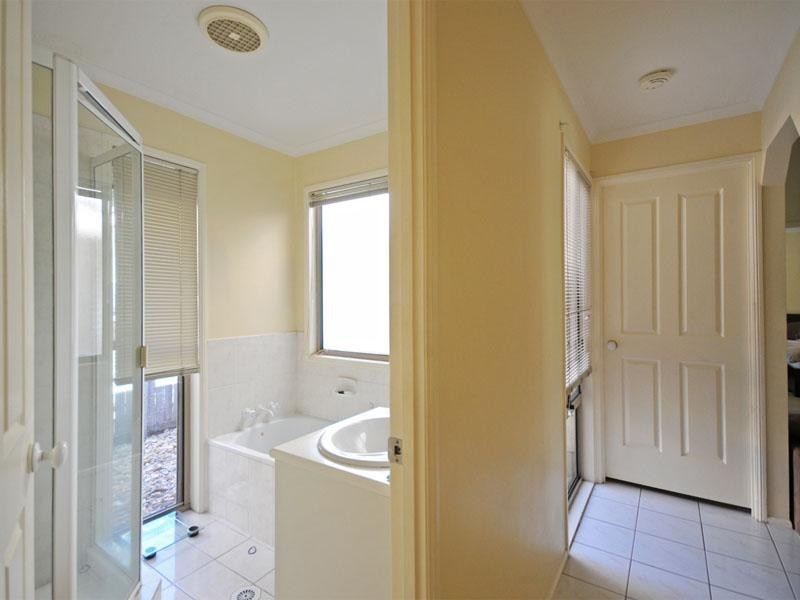 47 Harrier Drive, Burleigh Waters QLD 4220