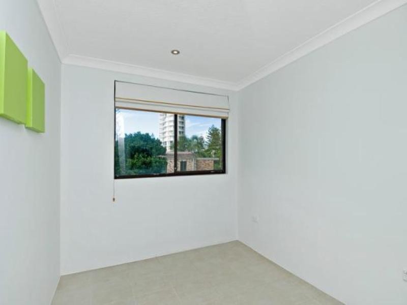 8 Sausalito Bay’, 14 First Avenue, Broadbeach QLD 4218