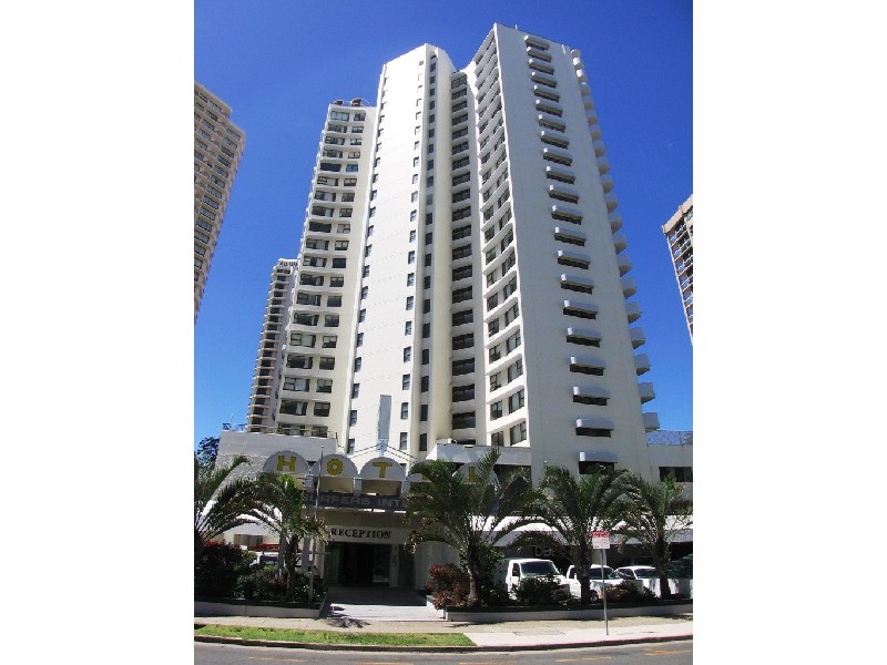 Apt 1706 ‘Surfers International’, 9 Trickett Street, Surfers Paradise QLD 4217