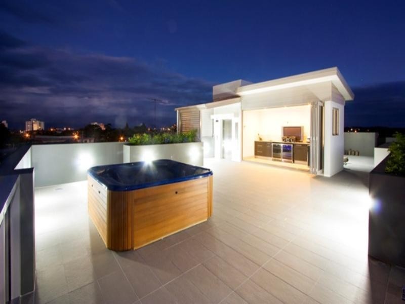 3/8 Murlong Crescent, Palm Beach QLD 4221