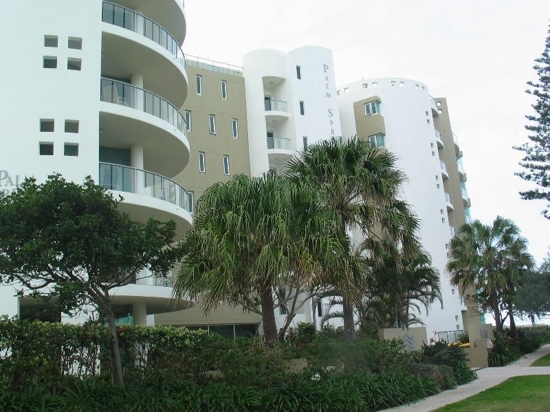 406/1 ‘Palm Springs’ Twenty First Avenue, Palm Beach QLD 4221