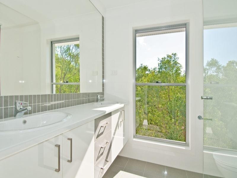 16 Wright Court, Upper Coomera QLD 4209