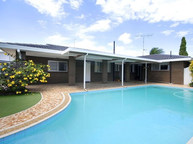 Isle Of Capri QLD 4217