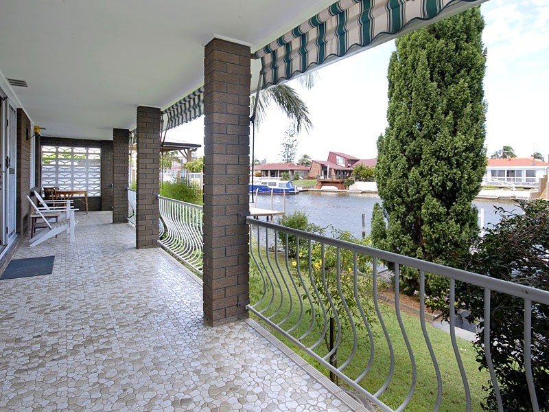 Isle Of Capri QLD 4217