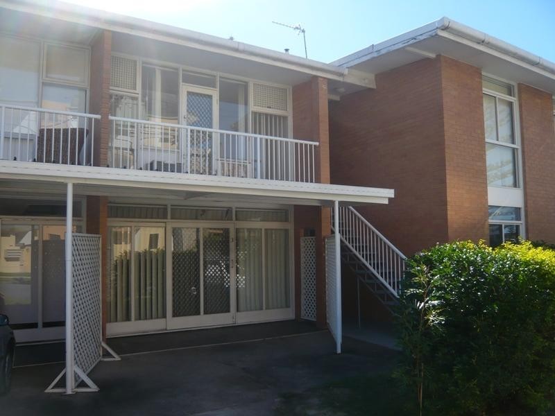 3/162 Surf Parade, Broadbeach QLD 4218